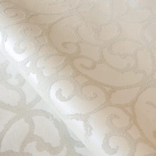 81212_Pluto_pearl_white_detail_2 UNIVERSE - PLUTO PEARL WHITE