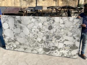 White pebble stone veneer