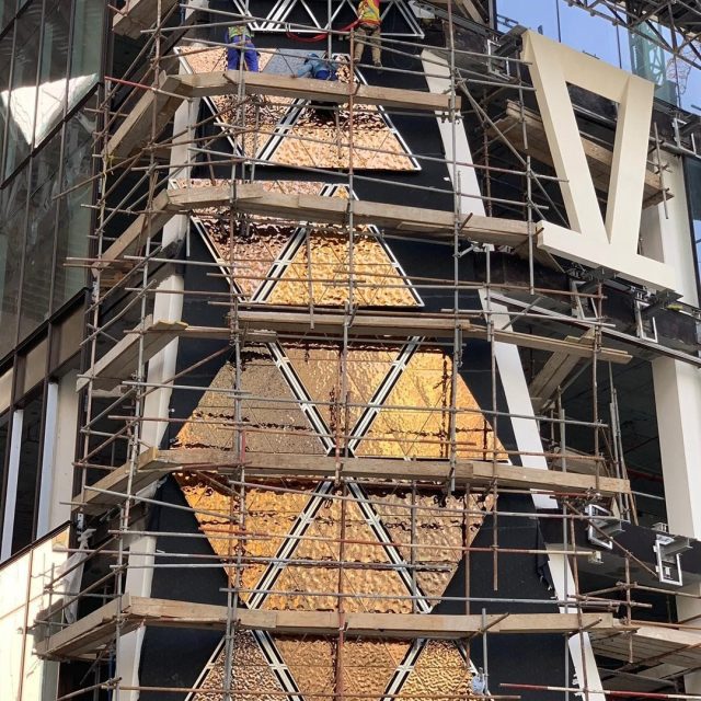 Our Water Ripple SS Steel Panels add to any Curtain Wall. The give your next project a great new look 

www.staabdecor.com.au